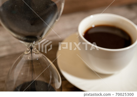 咖啡和沙漏 咖啡和沙漏 70025300