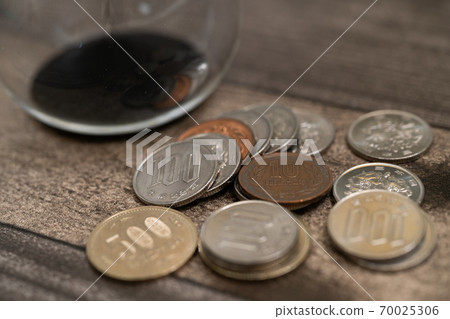 Hourglass money Hourglass money 70025306