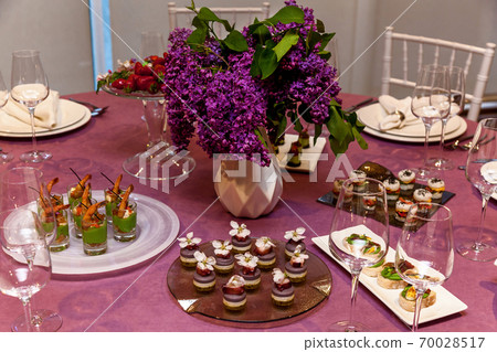 Catering, server tables for bonquet Catering, server tables for bonquet 70028517
