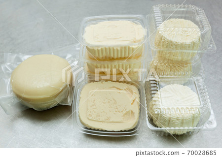 packaging of cheese and butter packaging of cheese and butter 70028685