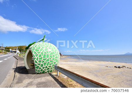 Fruit bus stop Izaki bus stop Right is Ariake sea Kaya Hayabayashi Konagai-cho, Isahaya City, Nagasaki Prefecture 70037546