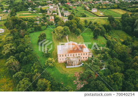 Khal'ch, Vetka District, Belarus. Aerial View Old House Manor Of Landowner Voynich-Senozhetskih. Top View Of Beautiful European Nature From High Attitude In Summer Season. Drone View. Bird's Eye View Khal'ch, Vetka District, Belarus. Aerial View Old House Manor Of Landowner Voynich-Senozhetskih. Top View Of Beautiful European Nature From High Attitude In Summer Season. Drone View. Bird's Eye View 70040254