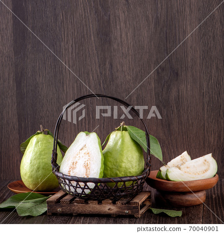 Guava guava wood background rustic leaf Guava white fruit leaf グアバ fruit 70040901