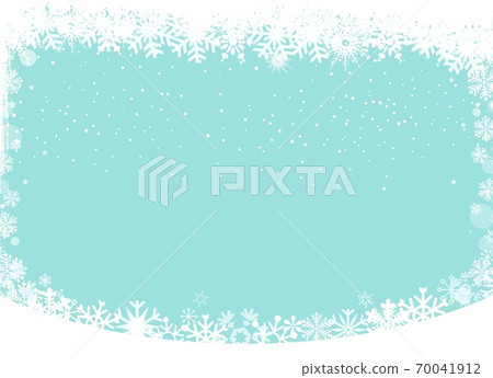 Christmas background design of white snowflake and pine leaves with copy space Christmas background design of white snowflake and pine leaves with copy space 70041912