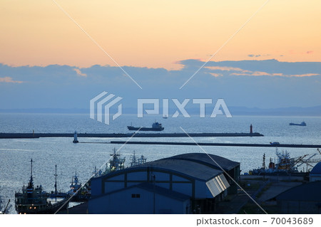 hiro路日落和漁船 hiro路日落和漁船 70043689