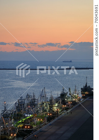 hiro路日落和漁船 hiro路日落和漁船 70043691