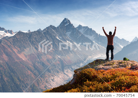 Amazing view on Monte Bianco mountains range with tourist on a foreground 70045754