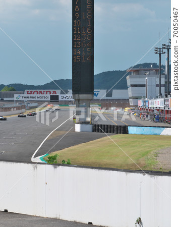 Formula car race 70050467