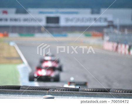Formula car race 70050472