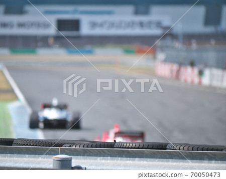 Formula car race 70050473