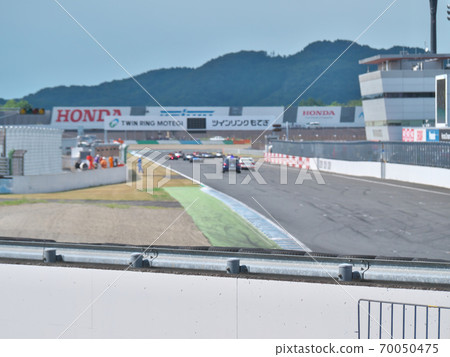 Formula car race start 70050475