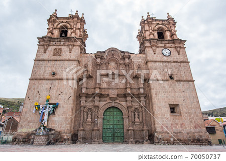 view of Cathedral Basilica of Saint Charles Borromeo in Puno, Peru. 70050737