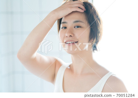 Morning beauty for women in their thirties Morning beauty for women in their thirties 70051284