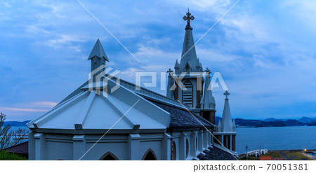 Magome教堂全景的早晨風景[長崎市] 70051381
