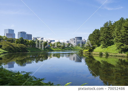 [東京城市景觀]故宮外苑櫻田護城河和半藏門建築 70052486