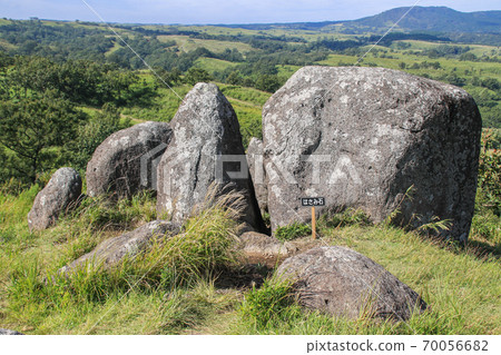 Okito stone hill Okito stone hill 70056682
