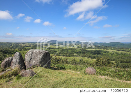 Okito stone hill Okito stone hill 70056720