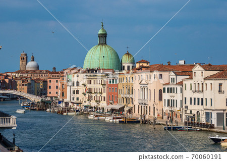 San Simeone Piccolo church on the Grand Canal in Venice, Italy San Simeone Piccolo church on the Grand Canal in Venice, Italy 70060191