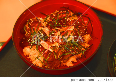 Lunch scene in Shima City, Mie Prefecture, miso soup, tekone sushi set, cityscape, sightseeing spot, Ise-Shima [September] 70061328