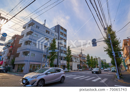 神奈川縣川崎市中原區的下沼部十字路口(北側) 神奈川縣川崎市中原區的下沼部十字路口(北側) 70065743