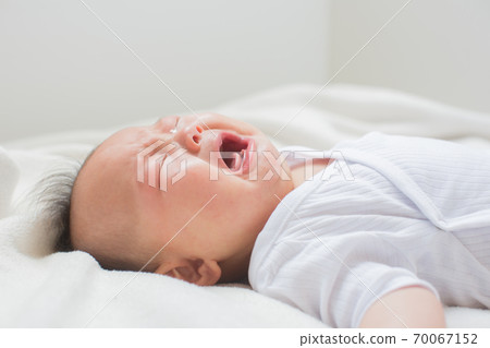 寶寶在哭 寶寶在哭 70067152