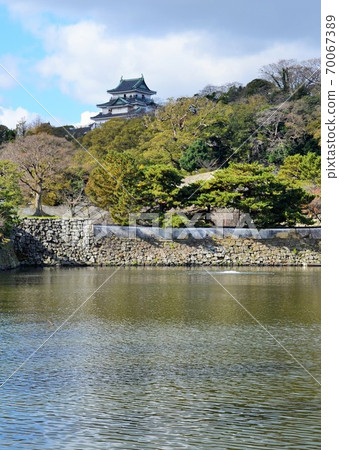 和歌山城城堡在護城河上的塔 和歌山城城堡在護城河上的塔 70067389
