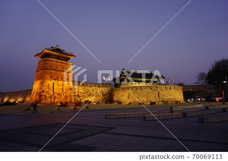Suwon Hwaseong ~ Korean Historical Building ~ 70069113
