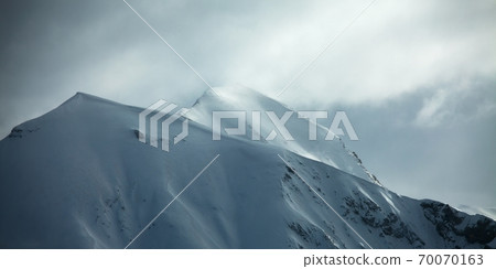 Mountains Mountains 70070163