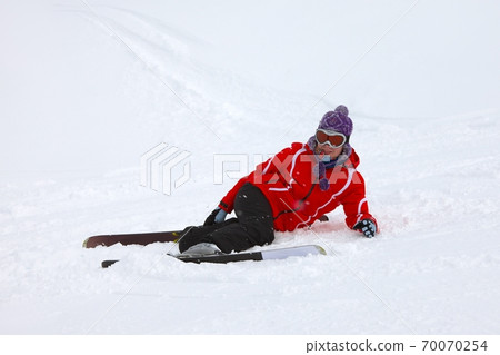 Skier Fallen 70070254