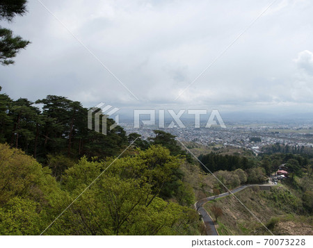 新潟縣上越市春日山城堡遺址的景色 新潟縣上越市春日山城堡遺址的景色 70073228