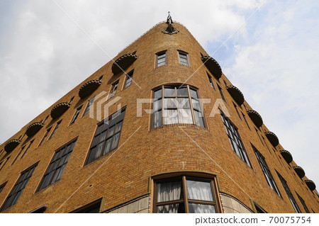 October 25 Gakushi Kaikan, Chiyoda-ku 70075754