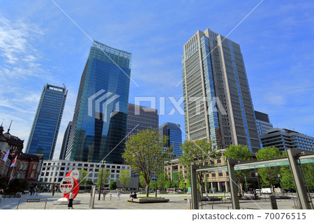東京站丸之內站前廣場的景色 70076515