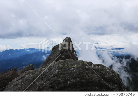 Northern Yatsugatake "Nyu" summit in early autumn 70076749