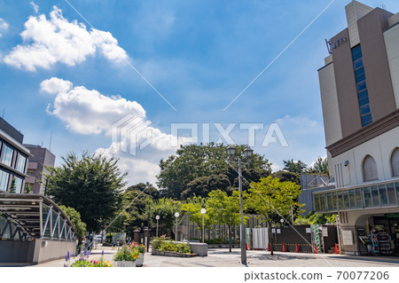 車站名次郎站前的風景 70077206
