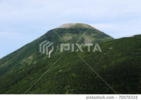 View of Mt. Tateshina from Mt. Futago in early autumn 70078328
