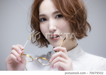 Female glasses Female glasses 70079502