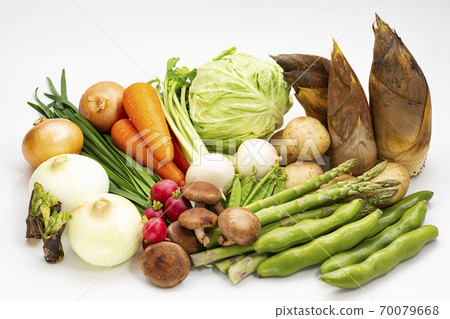 Various spring vegetables_bamboo shoots, asparagus, etc. Various spring vegetables_bamboo shoots, asparagus, etc. 70079668