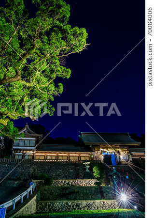 Suwa Shrine Illuminated [Nagasaki City] 70084006