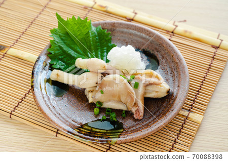 磨碎的蘑菇 70088398