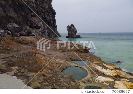 鹿兒島縣島島風光一覽無餘的露天溫泉“東溫泉” 70089637