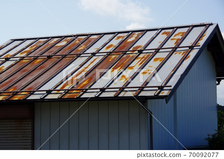Red rust roof rusted galvanized iron roof Red rust roof rusted galvanized iron roof 70092077