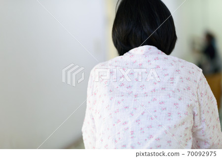 女生 女孩 女性 70092975