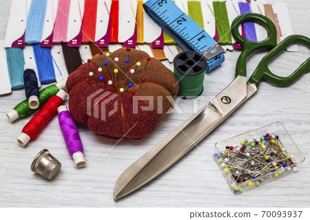 Sewing and accessories for needlework Sewing and accessories for needlework 70093937