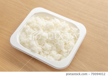 Retort cooked rice 70094012