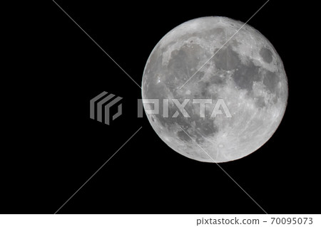 中秋月亮滿月 70095073