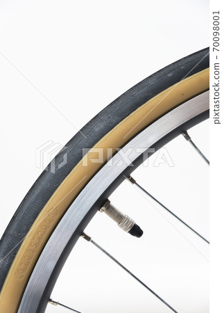 Bicycle tire valve Bicycle tire valve 70098001