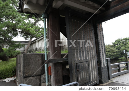 皇宮北塔橋 70098434