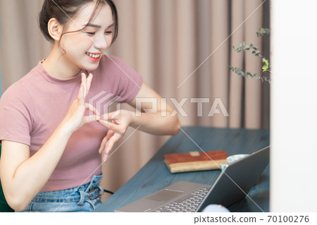 People with disabilities, sign language People with disabilities, sign language 70100276