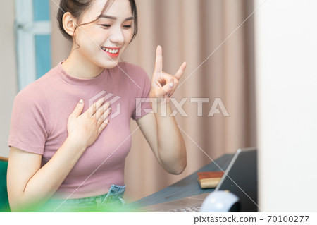 People with disabilities, sign language People with disabilities, sign language 70100277