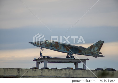 Fighter aircraft on a building 70101562